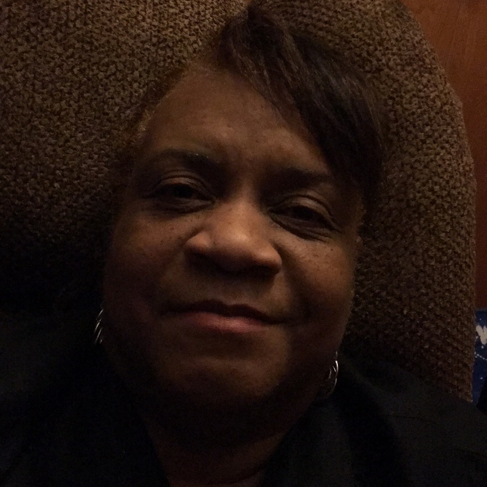 Meet your Posher, Debbie